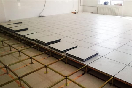 Pedestal & Grid Raised Floor